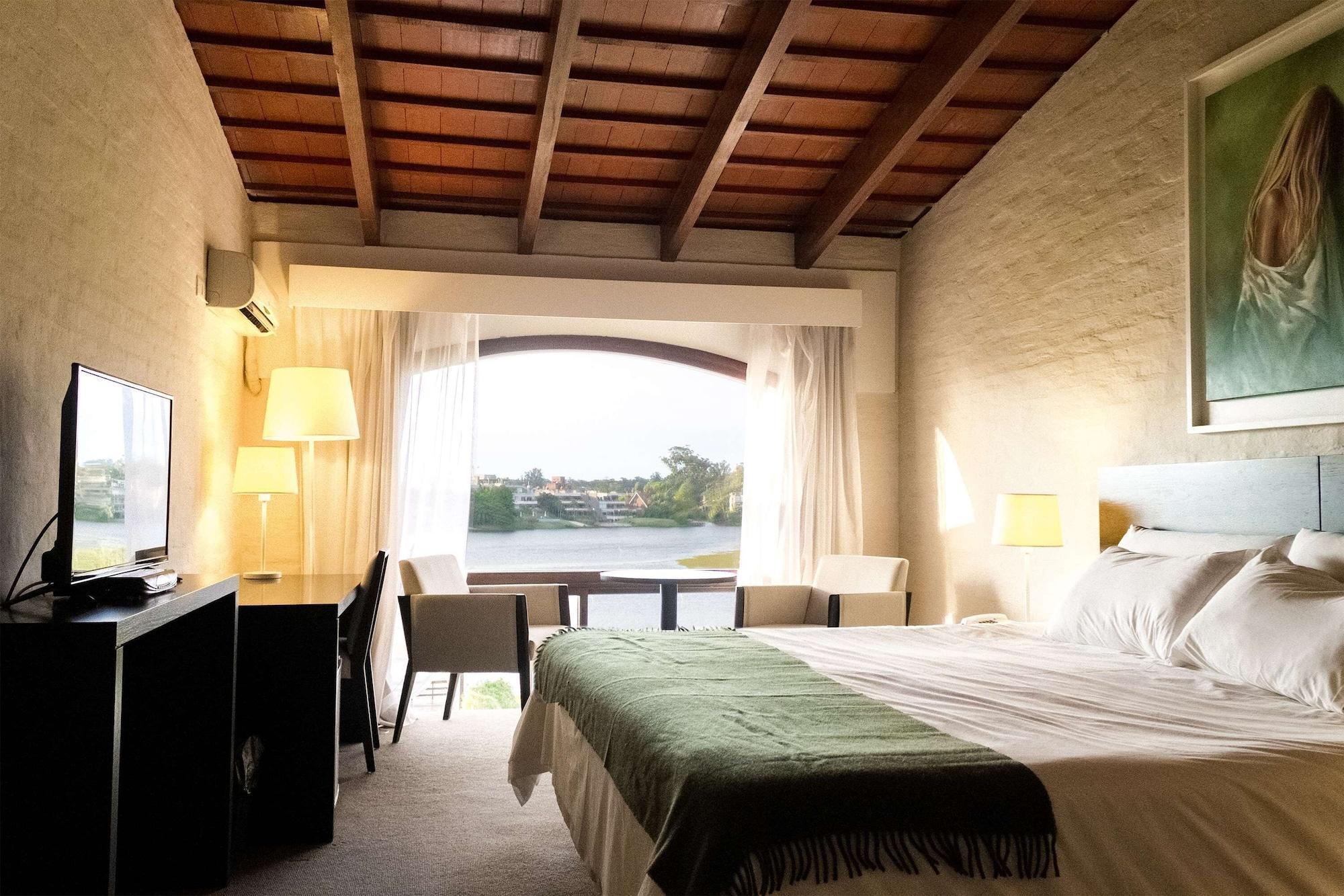 Hotel Wyndham Garden Montevideo Carrasco Ciudad de la Costa Esterno foto