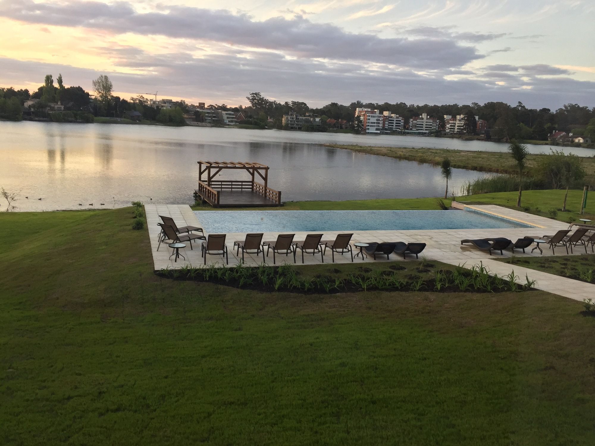 Hotel Wyndham Garden Montevideo Carrasco Ciudad de la Costa Esterno foto