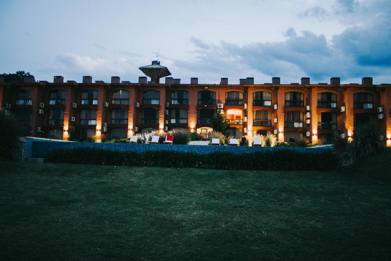 Hotel Wyndham Garden Montevideo Carrasco Ciudad de la Costa Esterno foto